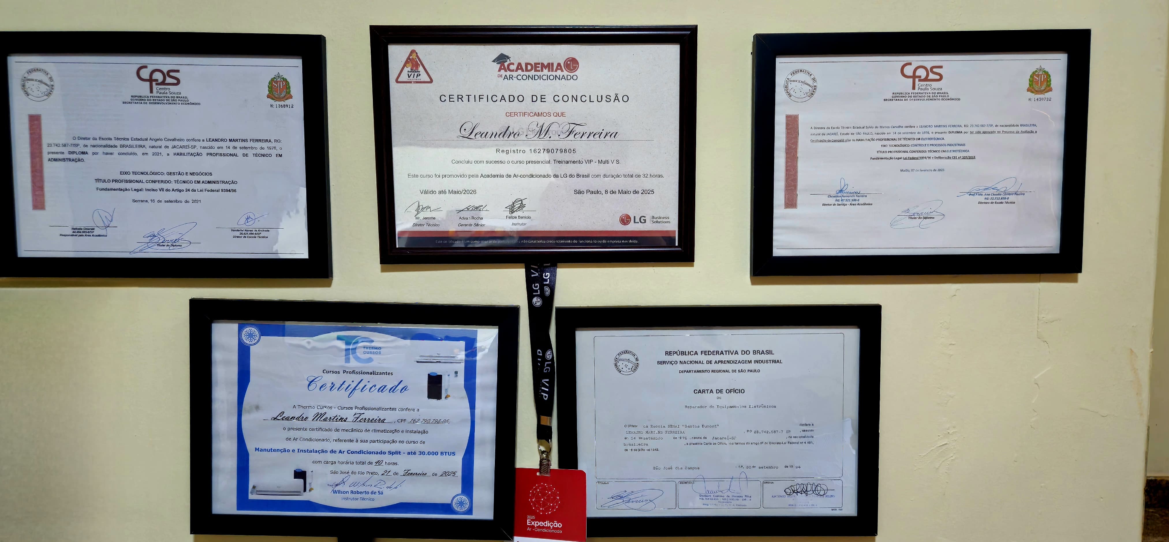 Alunos no curso de capacitação de ar-condicionado da LemAr